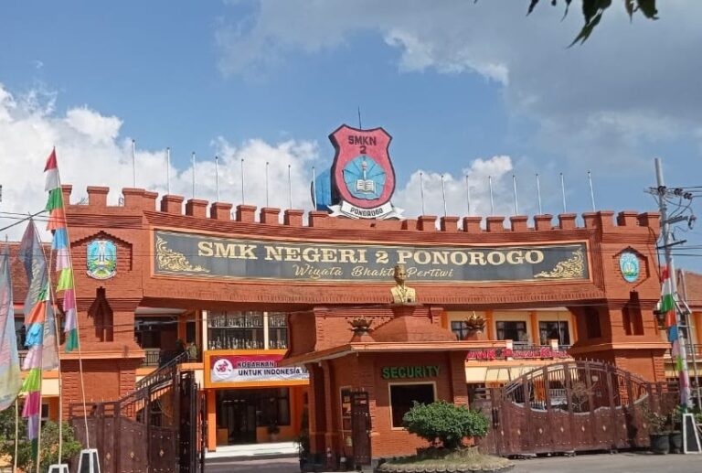 https://pojokkota.site/wp-content/uploads/2025/08/HUT-SMK-Negeri-2-Ponorogo.jpeg